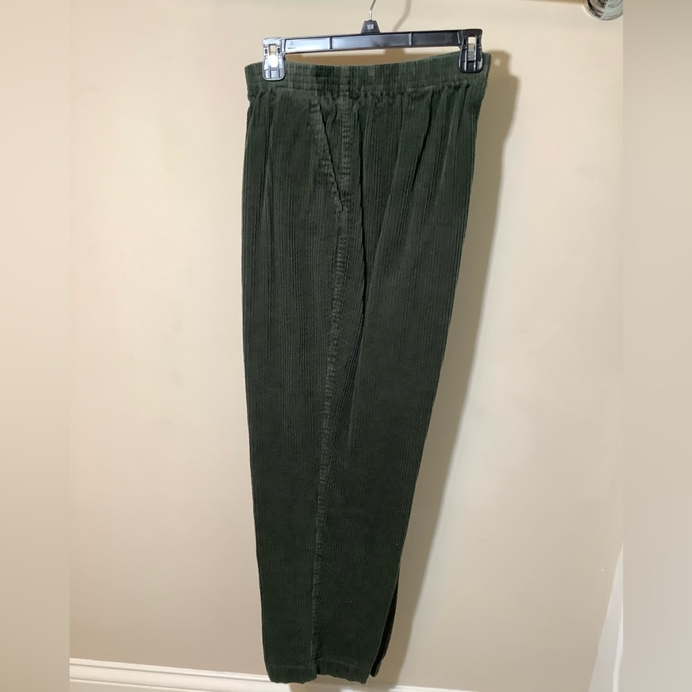 Serengeti olive widewale corduroy pants 2 front pocket elasticized waist NWOT 16
